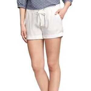 Mid-Rise Linen-Blend Shorts for Women
